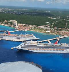 Vista aérea a Cozumel Vista aérea al Puerto de Cozumel para La mejor forma de moverse en Cozumel