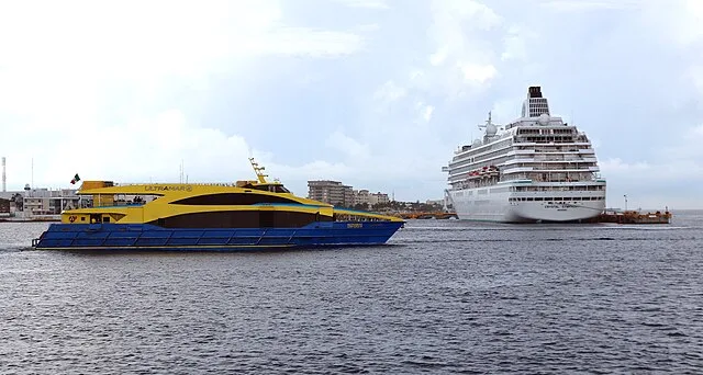 foto del Ferry a Cozumel para mostrar cómo puedo ir de Cancún a Cozume