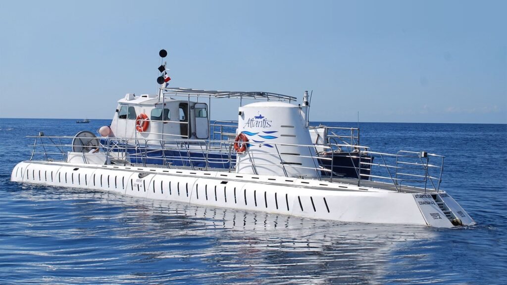 Atlantis-Submarino-Cozumel-portada Imagen del submarino para mostrar cuántos metros baja el submarino de Cozumel